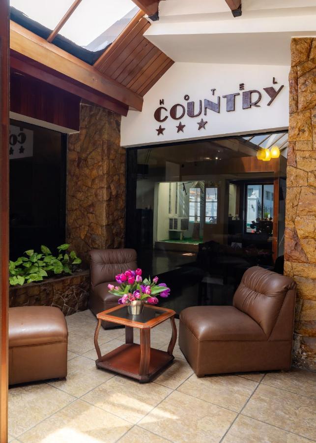 Hotel Country Trujillo Encalada Exterior photo